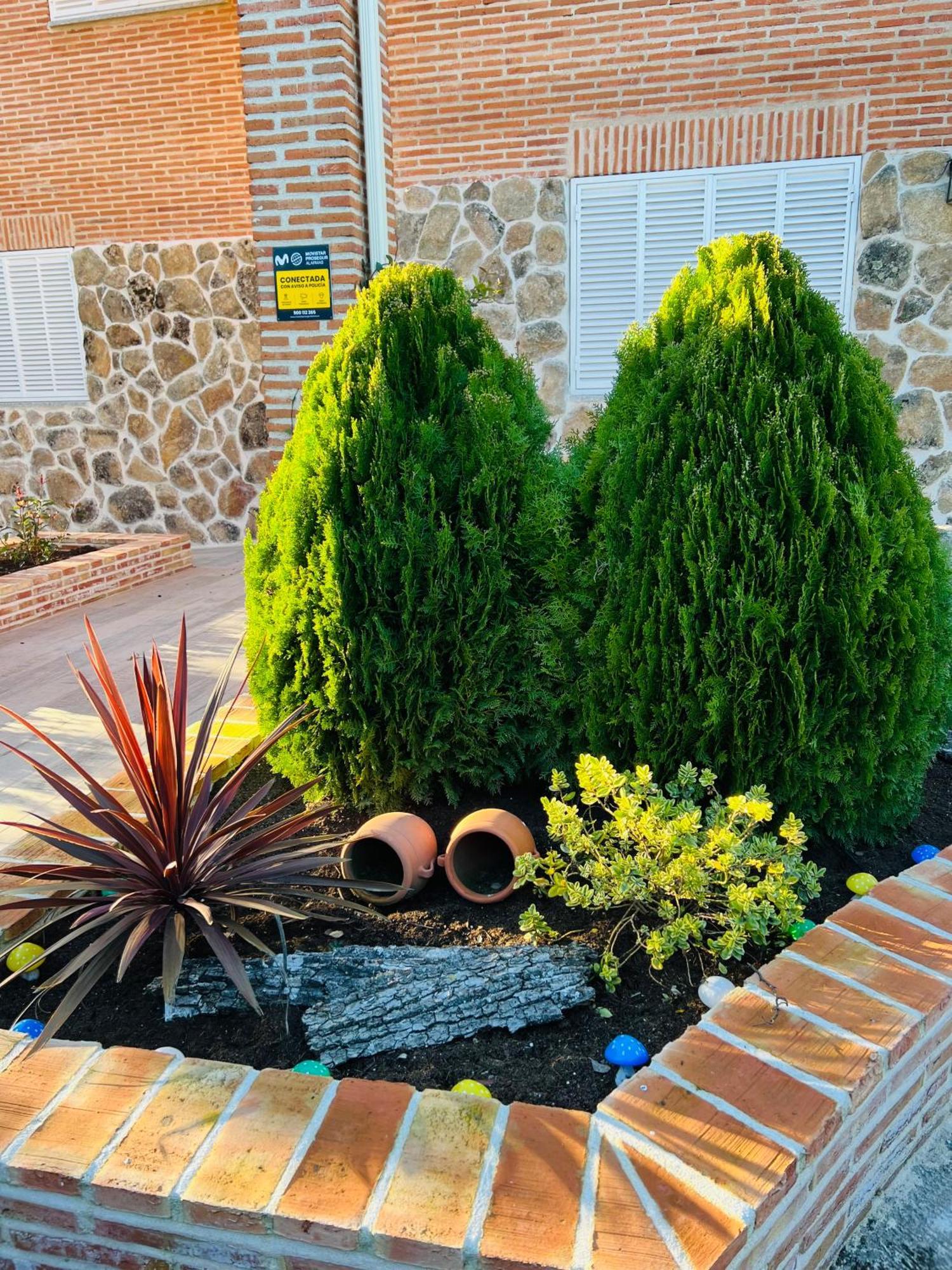 La Encina, Casa Tranquila Con Excelentes Vistas * Mesones (Guadalajara)